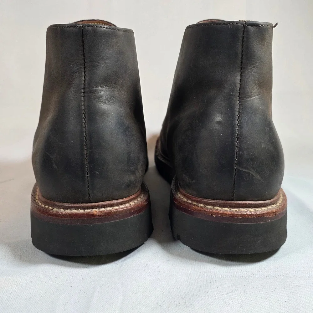 LL Bean Mens 10.5 Chukka Boots Gray Leather Vibram Sole Rugged Heritage